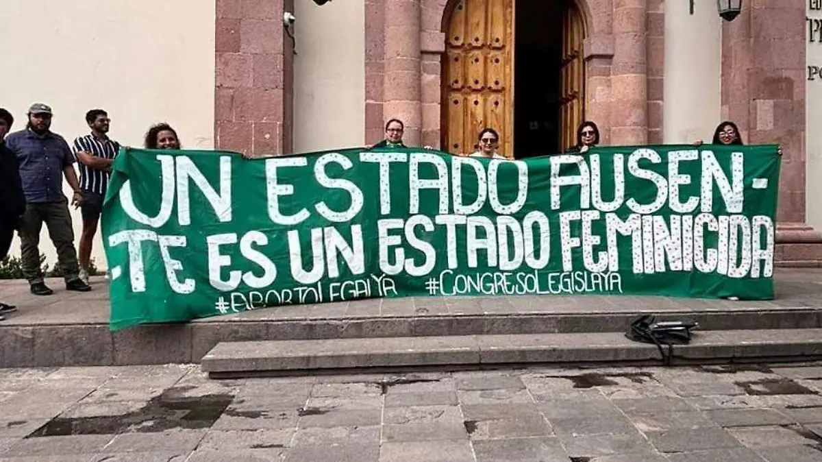 Manifestación vs levantamiento de AVG